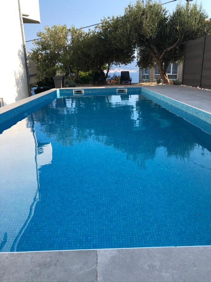 Apartmani Milka I Jozo Omis Exterior photo