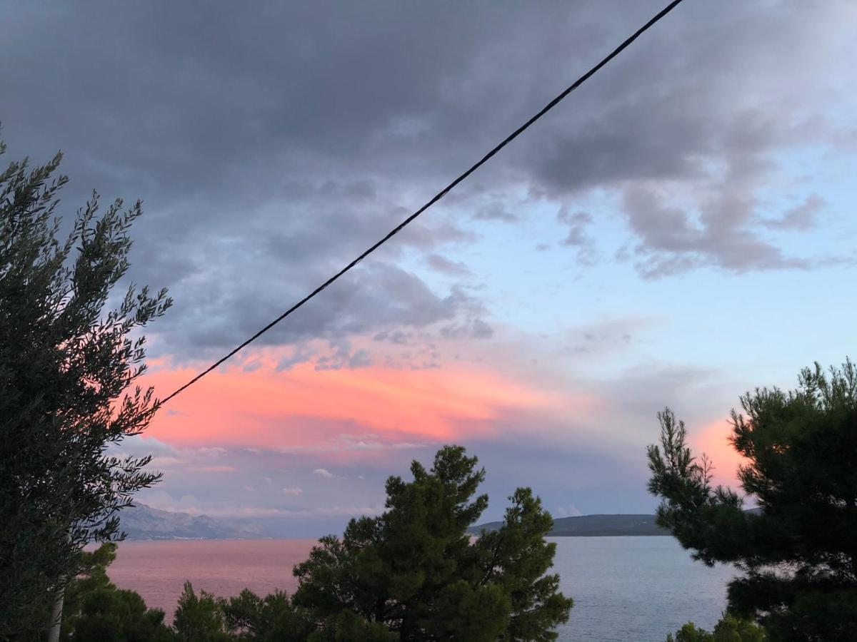 Apartmani Milka I Jozo Omis Exterior photo