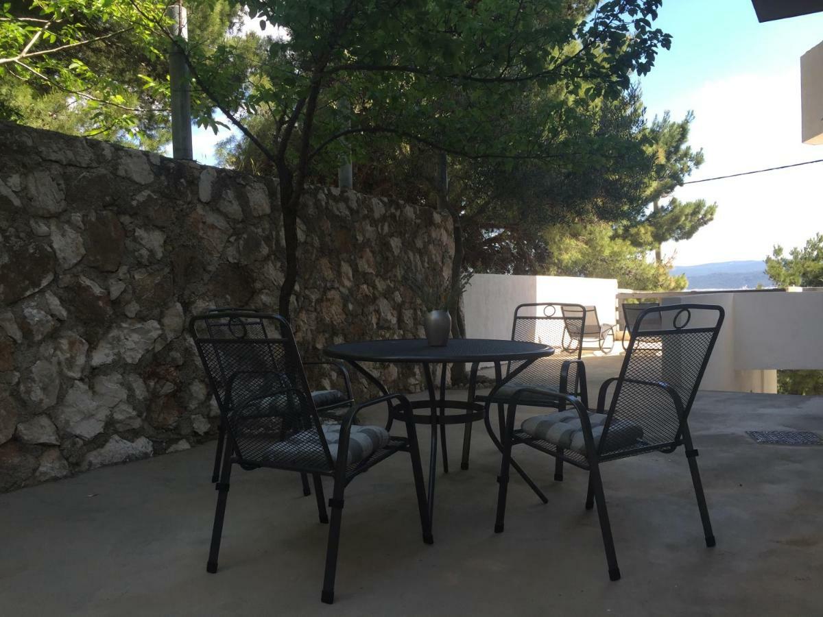 Apartmani Milka I Jozo Omis Exterior photo