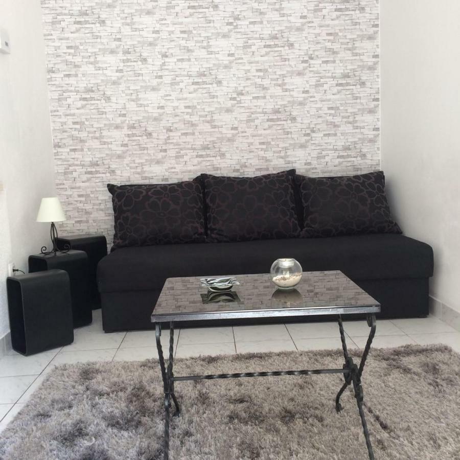 Apartmani Milka I Jozo Omis Exterior photo